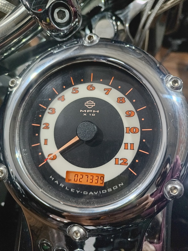 987885-MLM98308417670_112025